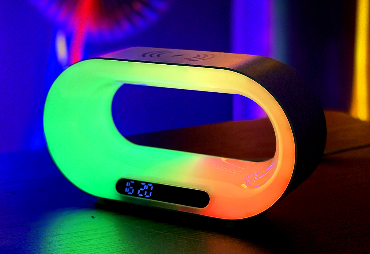 极致视听盛宴-弘沃电竞氛围灯助你化身游戏主宰