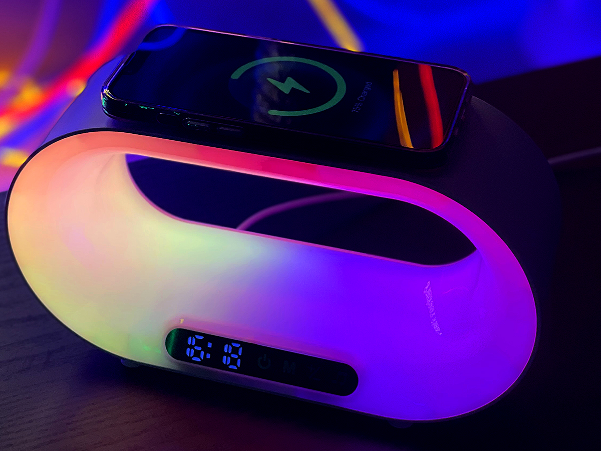 极致视听盛宴-弘沃电竞氛围灯助你化身游戏主宰